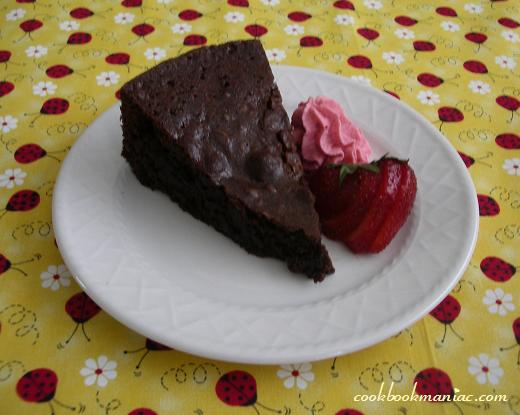Chocolate Brownie Cake with Fresh Strawberry Whipped Cream – Chocolate Lovers United