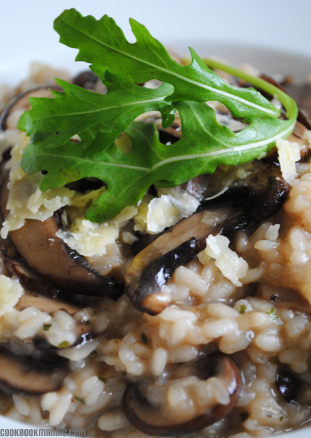 funghi italian table year rice chicken stock traditional recipe butter onion garlic dry white wine arborio carnaroli 